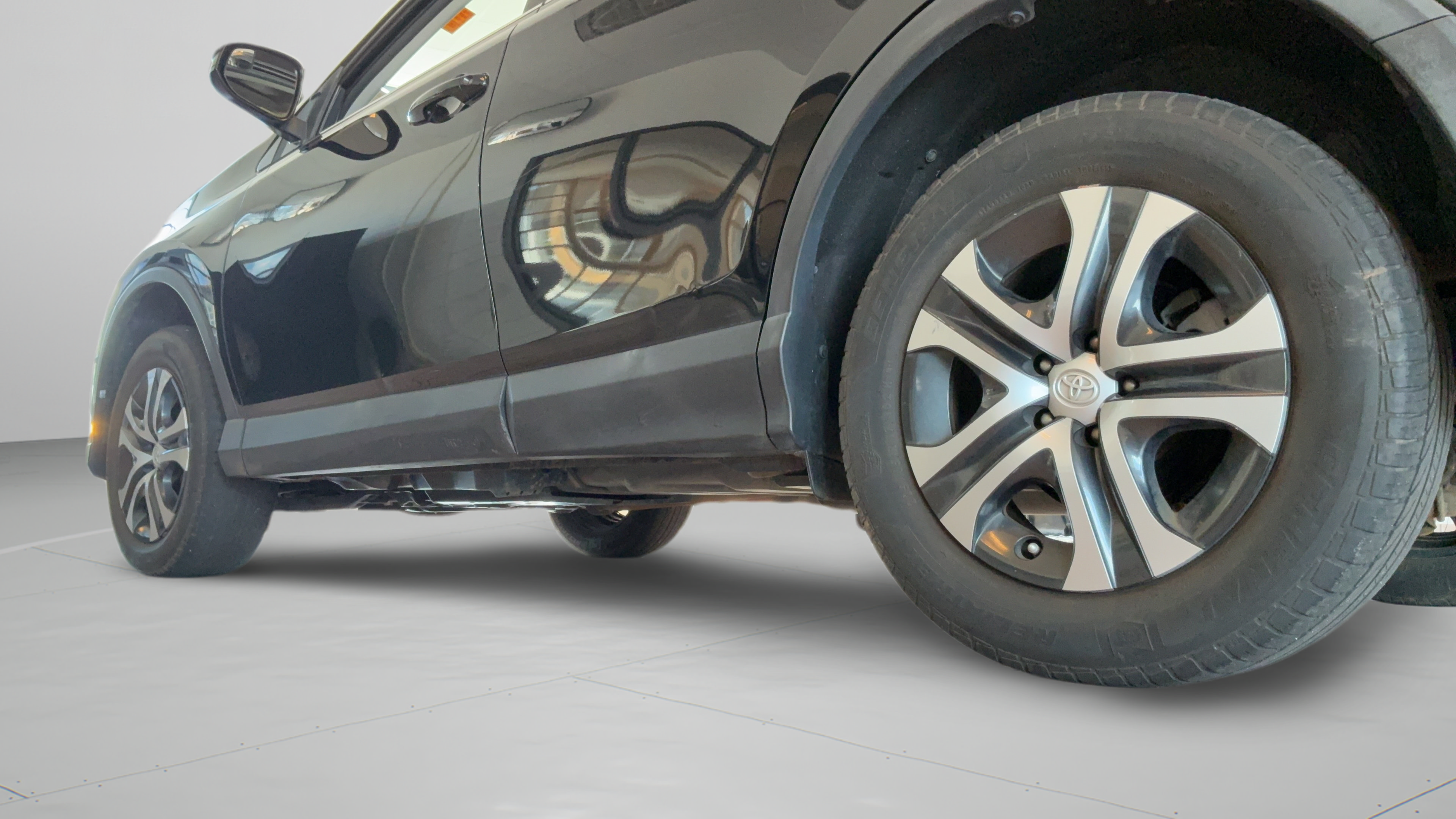 Used 2016 Toyota RAV4 LE FWD image 33