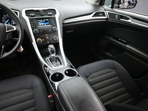 Used 2013 Ford Fusion SE FWD image 15