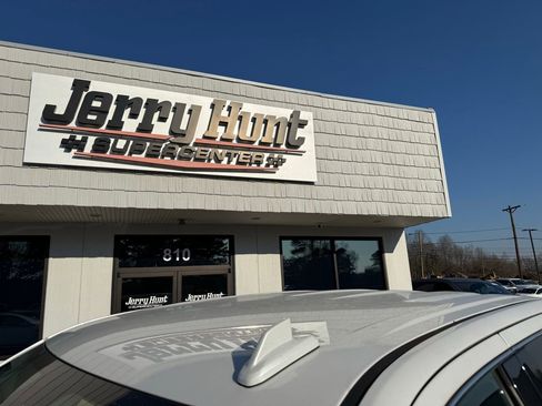 Used 2022 GMC Sierra 1500 SLT w/ SLT Premium Plus Package image 12