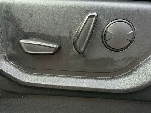 Used 2019 Ford F150 XLT w/ Equipment Group 302A Luxury image 19