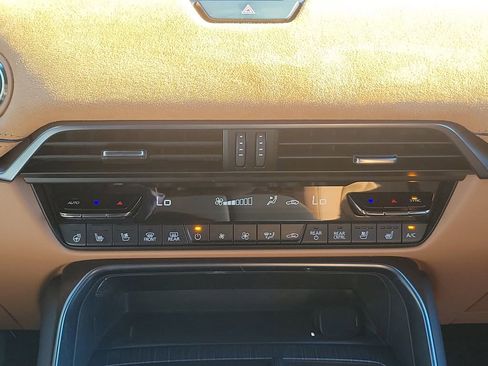 Certified 2025 MAZDA CX-90 3.3 Turbo S w/ Premium Plus image 33