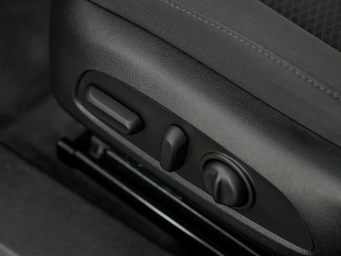 Used 2022 Chevrolet Malibu LT FWD image 19