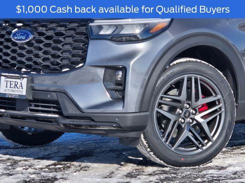 New 2026 Ford Explorer ST-Line image 2