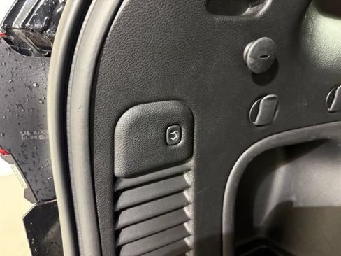 Used 2021 Jeep Grand Cherokee Limited w/ Quick Order Package 28K 80th AWD/4WD image 9