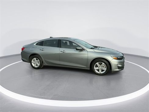 Used 2024 Chevrolet Malibu LS image 9