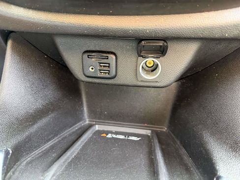Used 2023 Chevrolet Traverse RS AWD/4WD image 23