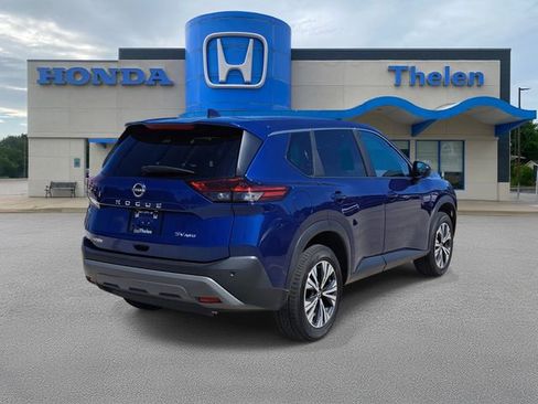 Used 2023 Nissan Rogue SV image 4