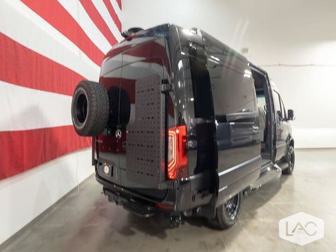 Used 2023 Mercedes-Benz Sprinter 2500 image 32