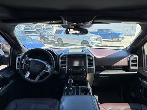 Used 2016 Ford F150 Platinum w/ Equipment Group 701A Luxury image 15