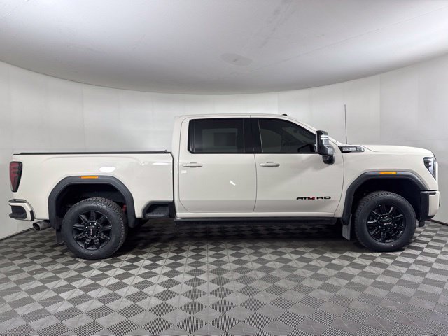 Used 2026 GMC Sierra 2500 AT4 w/ AT4 Premium Plus Package AWD/4WD image 2