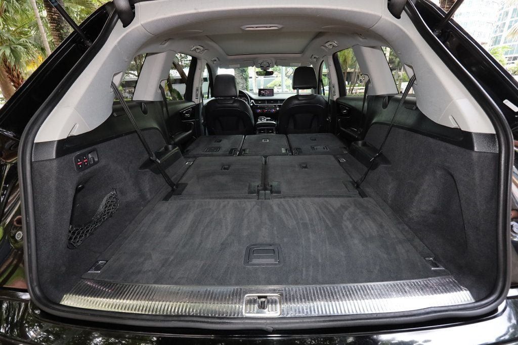 Used 2019 Audi Q7 3.0T Premium Plus AWD/4WD image 11