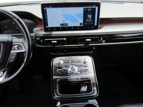Used 2022 Lincoln Nautilus Reserve FWD image 19
