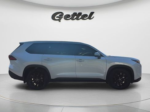 Used 2024 Toyota Grand Highlander AWD Hybrid image 4