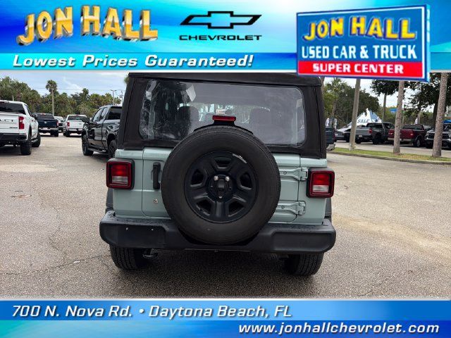 Used 2023 Jeep Wrangler Sport AWD/4WD image 9