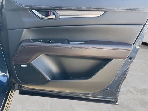 Used 2020 MAZDA CX-5 Signature image 9