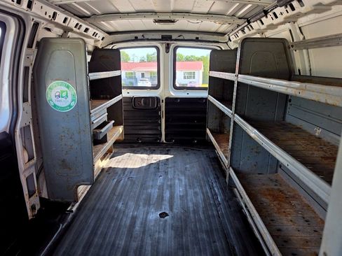 Used 2013 Chevrolet Express 2500 RWD image 7