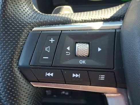 Used 2024 Mitsubishi Outlander SE image 21