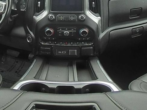 Used 2021 Chevrolet Silverado 1500 LTZ AWD/4WD image 27