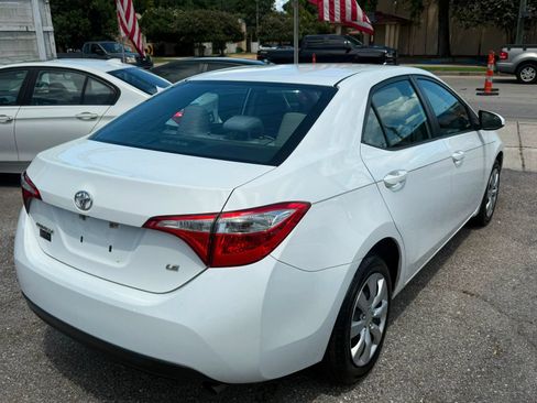 Used 2015 Toyota Corolla LE FWD image 6