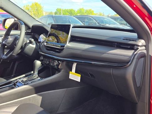 New 2026 Jeep Compass Limited w/ Limited Altitude Pack image 8