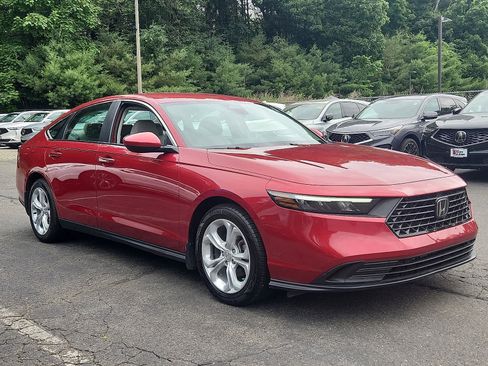 Used 2024 Honda Accord LX image 4