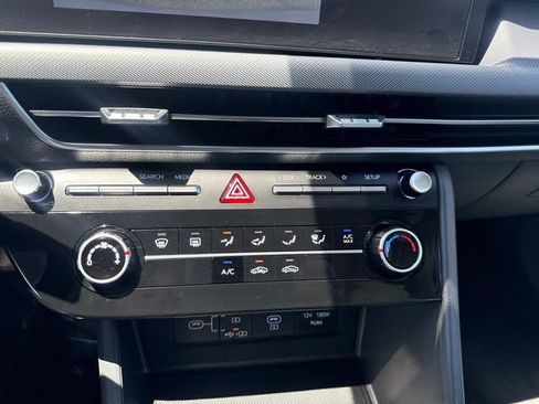 Certified 2025 Hyundai Sonata SE FWD image 22