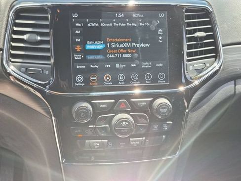 Used 2019 Jeep Grand Cherokee Altitude AWD/4WD image 15
