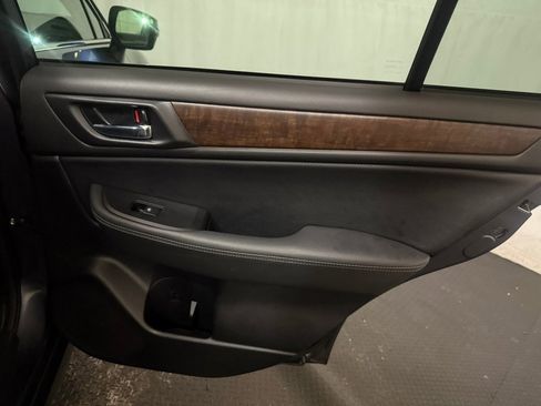 Used 2017 Subaru Outback 2.5i Limited image 25
