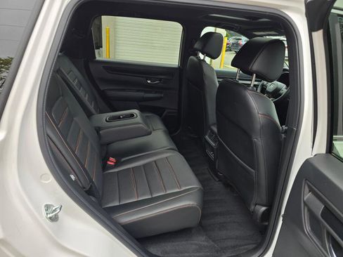 Used 2025 Honda CR-V Sport-L image 12