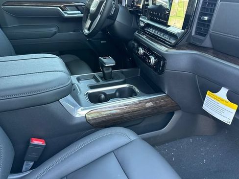 New 2026 GMC Sierra 1500 Elevation w/ Elevation Premium Package AWD/4WD image 17