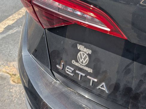 Used 2023 Volkswagen Jetta Sport FWD image 9