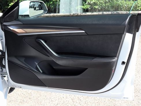 Used 2023 Tesla Model 3 Standard Range RWD image 37