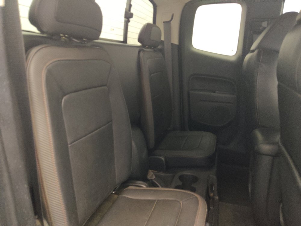 Used 2017 GMC Canyon SLE w/ All Terrain Package AWD/4WD image 19