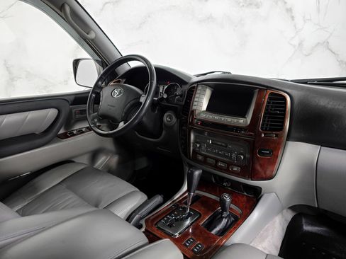 Used 2003 Toyota Land Cruiser AWD/4WD image 20