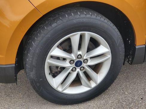 Used 2016 Ford Edge SEL w/ Equipment Group 201A AWD/4WD image 29