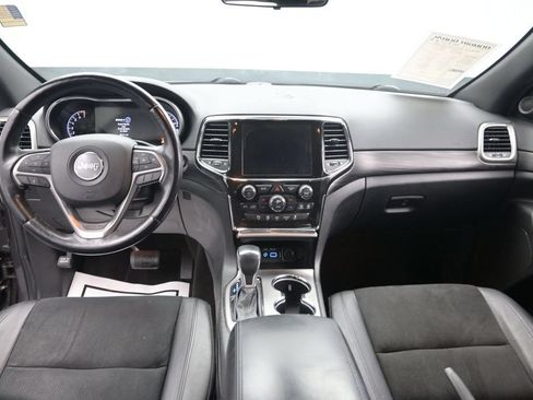 Used 2021 Jeep Grand Cherokee Laredo X RWD image 17