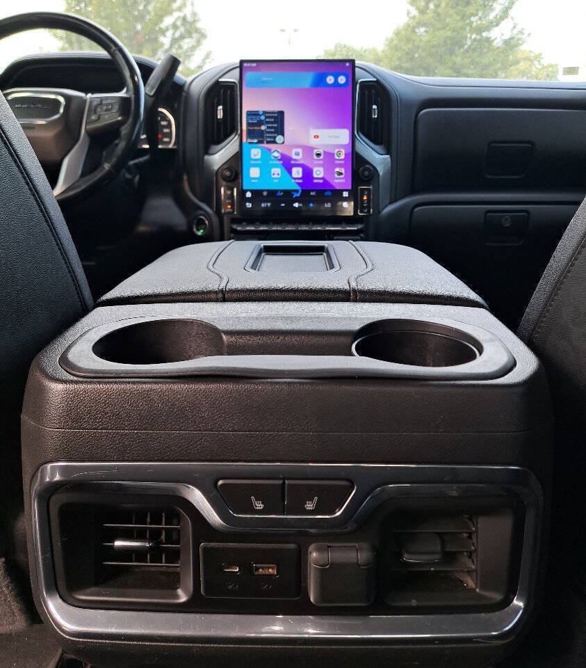 Used 2019 GMC Sierra 1500 SLT w/ SLT Premium Plus Package AWD/4WD image 8