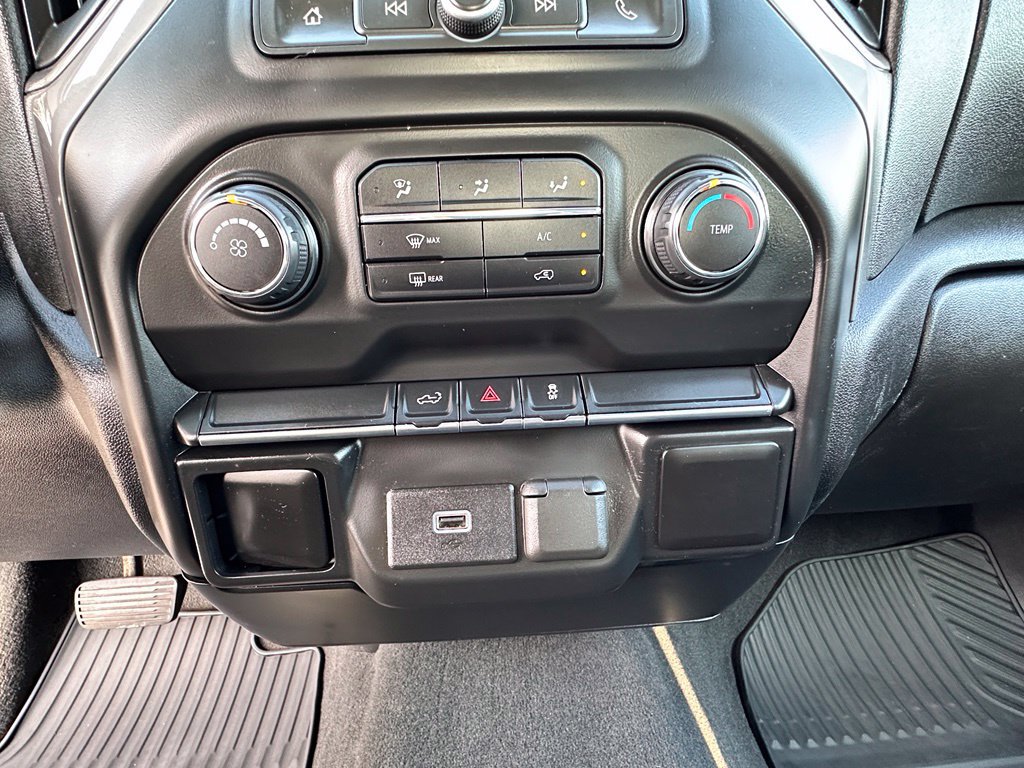 Certified 2019 Chevrolet Silverado 1500 Custom w/ Custom Convenience Package AWD/4WD image 32