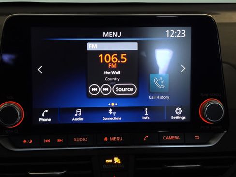 Certified 2025 Nissan Altima 2.5 S FWD image 8