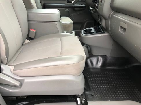 Used 2020 Nissan NV 2500 SV w/ Navigation Package image 23