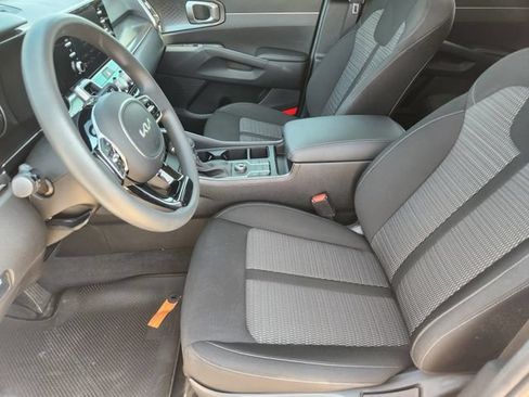 Certified 2023 Kia Sorento LX FWD image 13