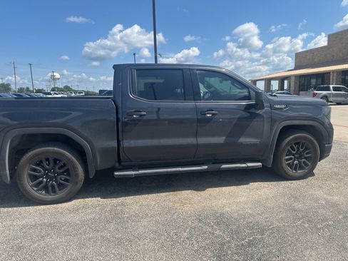 Used 2025 GMC Sierra 1500 Elevation w/ Elevation Premium Package AWD/4WD image 7