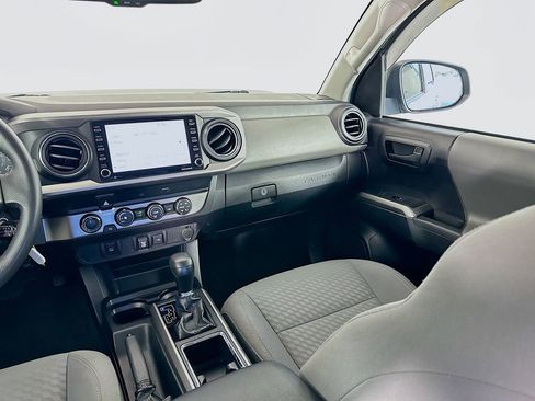 Used 2020 Toyota Tacoma SR5 image 21