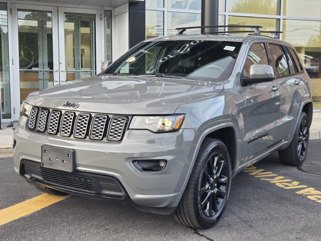 Used 2021 Jeep Grand Cherokee Laredo X AWD/4WD image 11