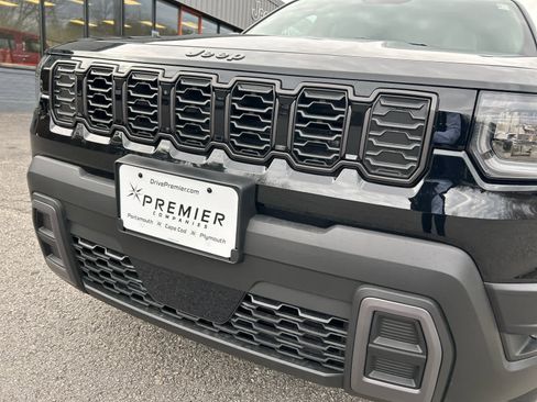 New 2026 Jeep Cherokee Limited AWD/4WD image 12