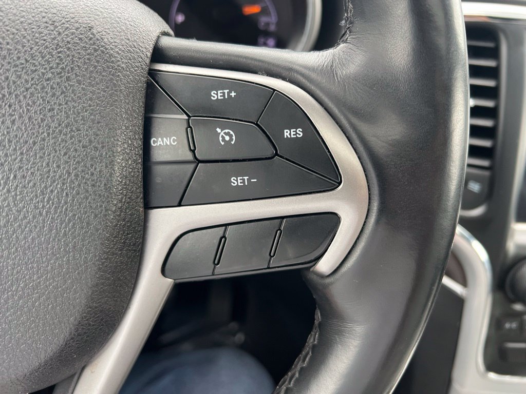 Used 2018 Jeep Grand Cherokee Limited AWD/4WD image 34