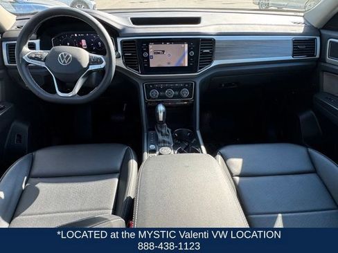 Certified 2023 Volkswagen Atlas SEL AWD/4WD image 17