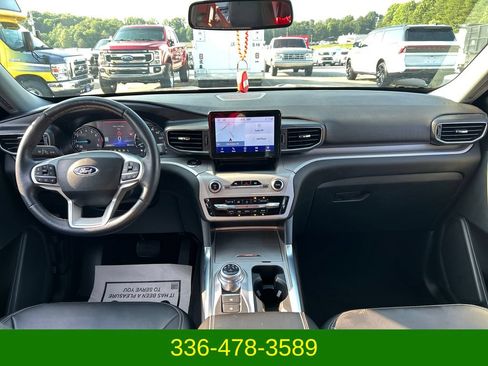 Used 2023 Ford Explorer XLT w/ Equipment Group 202A AWD/4WD image 13
