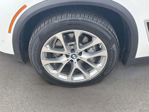 Used 2023 BMW X5 xDrive40i w/ Premium Package image 43