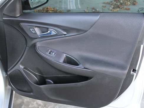 Used 2022 Chevrolet Malibu LT image 37